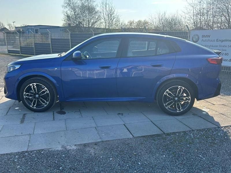 Gebraucht BMW X2 M Sport 156 PS (114 kW) 2025 Blau SUV