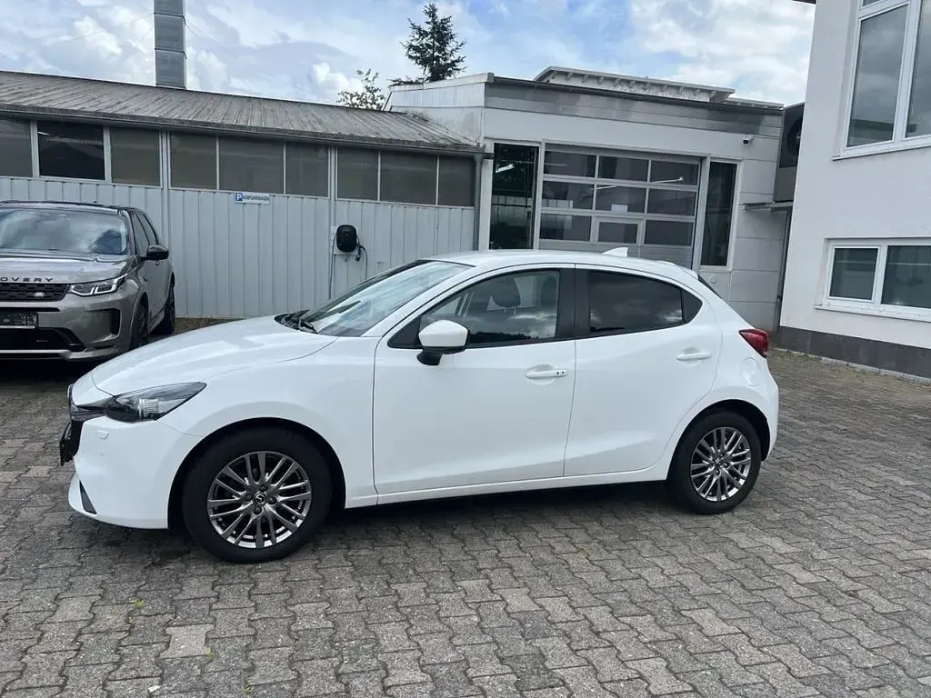 Usata Mazda 2 116 CV (85 kW) 2023 Bianco Utilitaria