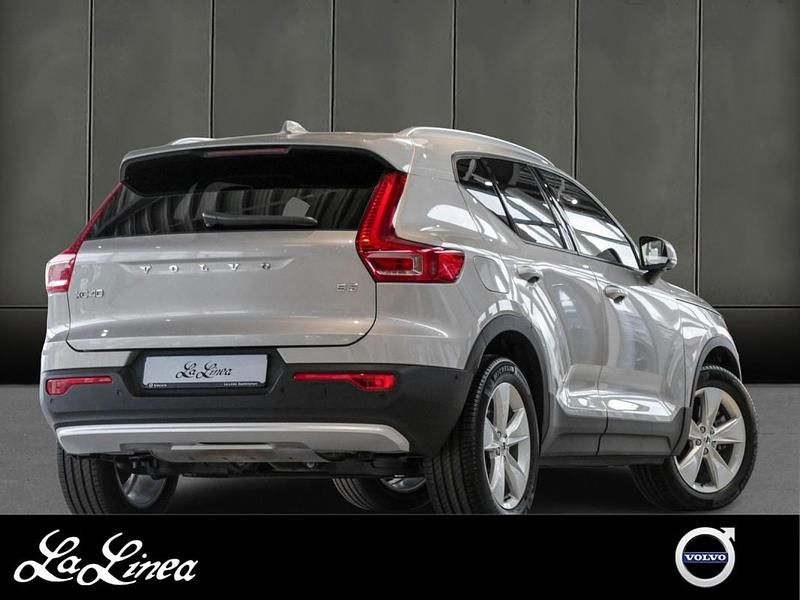 Gebraucht Volvo XC40 Core 163 PS (119 kW) 2025 Grau SUV
