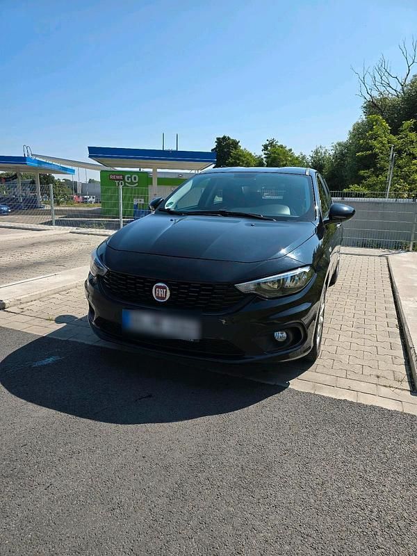 Schwarz Gebraucht 2019 Fiat Tipo Kombi | 10.000 € (Fairer Preis) - Bild 1/4