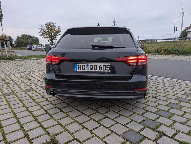 Gebraucht Audi A4 Sport 150 PS (110 kW) 2016 Blau Kombi