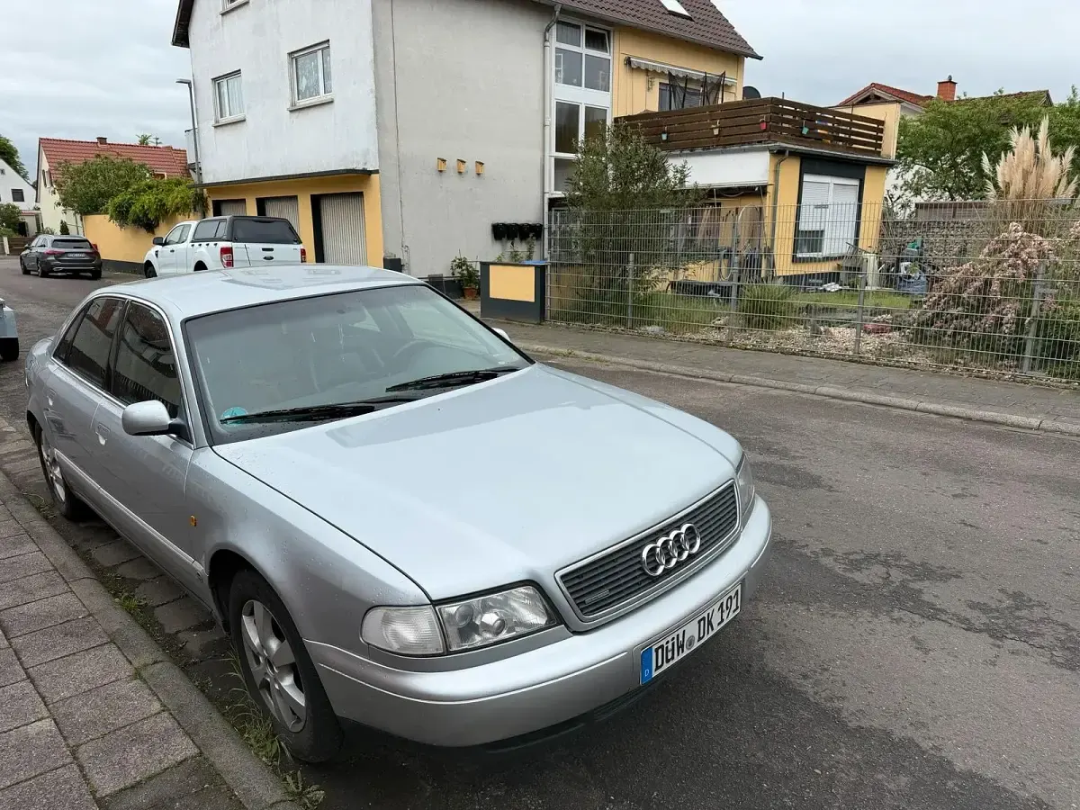 Brugt Audi A8 230 HK (169 kW) 1998 Sølv Sedan