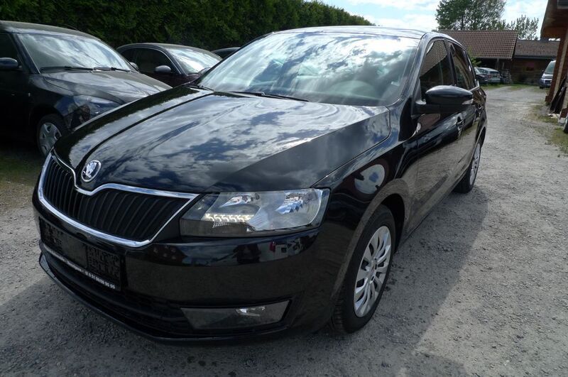 Schwarz Gebraucht 2018 Skoda Rapid Ambition Limousine | 9.750 € (Fairer Preis) - Bild 1/4
