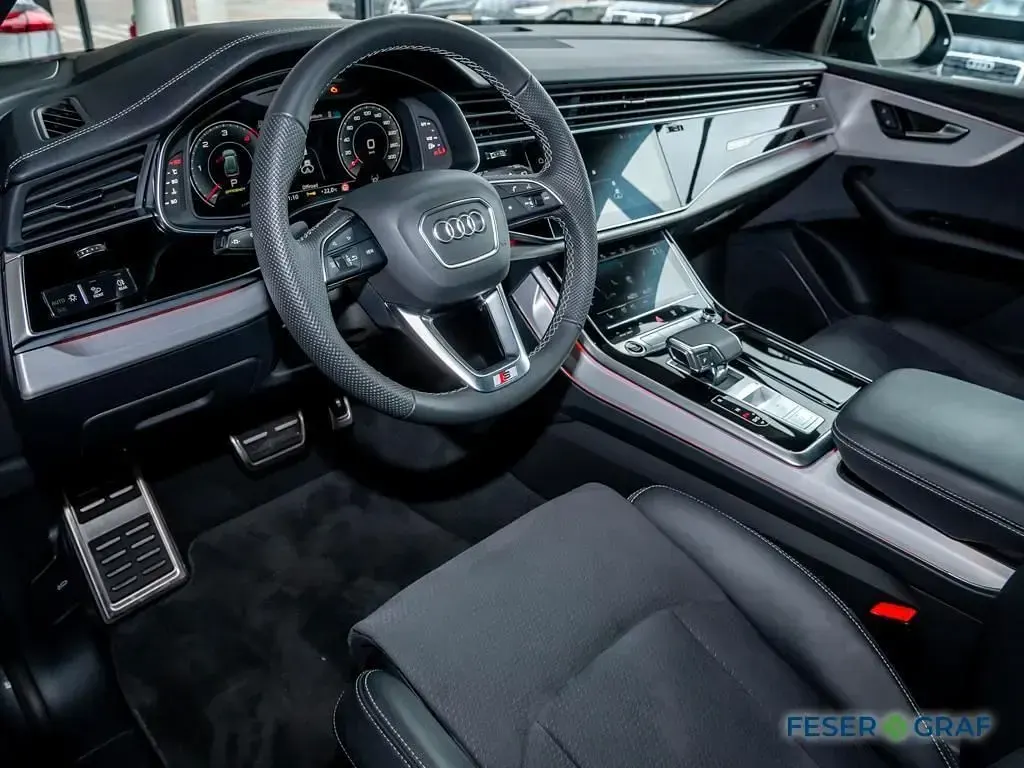 Gebraucht Audi Q8 Ambiente 286 PS (210 kW) 2024 Daytonagrau perleffekt SUV