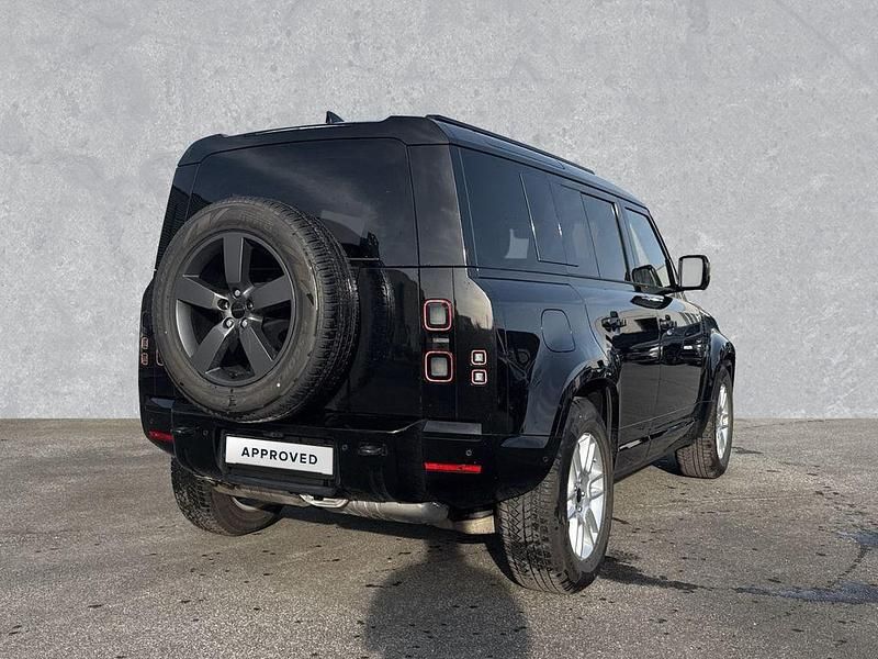 Gebraucht Land Rover Defender SE Dynamic 249 PS (183 kW) 2026 Santorini black SUV