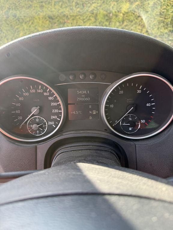 Gebraucht Mercedes ML320 224 PS (164 kW) 2006 Silber SUV