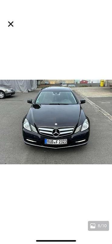 Gebraucht Mercedes E250 Avantgarde 204 PS (150 kW) 2012 Schwarz Coupé