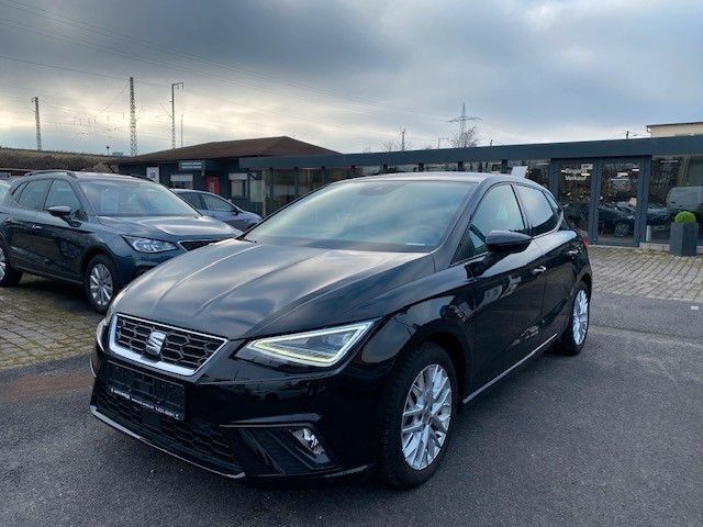 Schwarz Gebraucht 2024 Seat Ibiza FR Limousine | 19.700 € (Fairer Preis) - Bild 1/4
