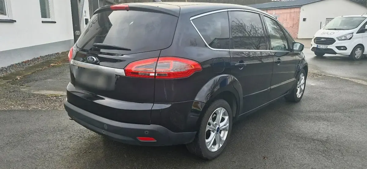 Gebraucht Ford S-MAX Titanium 160 PS (117 kW) 2011 Van / Kleinbus