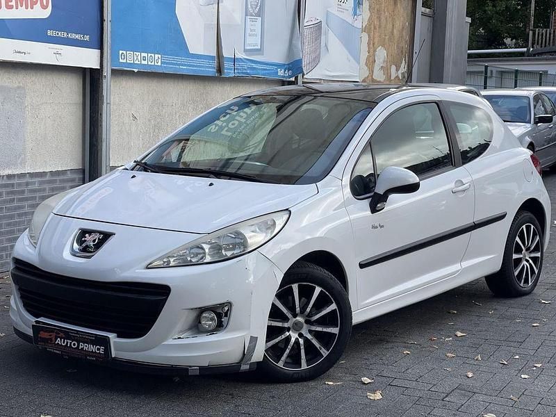 Weiß Gebraucht 2010 Peugeot 207 Urban Move Limousine | 1.200 € - Bild 1/4