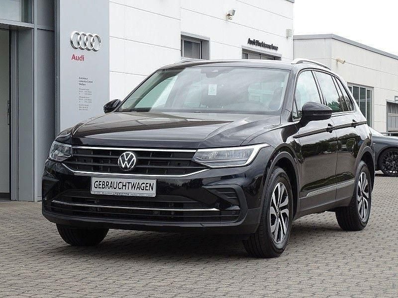 Schwarz Gebraucht 2022 VW Tiguan Active SUV | 26.600 € (Fairer Preis) - Bild 1/4