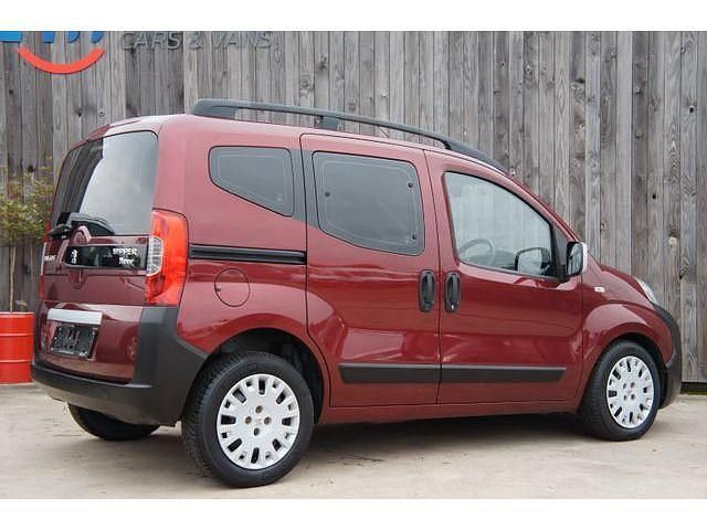 Gebraucht Peugeot TePee 75 PS (55 kW) 2012 Van / Kleinbus