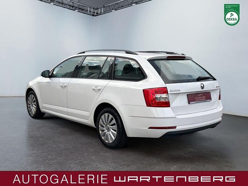 Gebraucht Skoda Octavia 116 PS (85 kW) 2020 Weiß Kombi