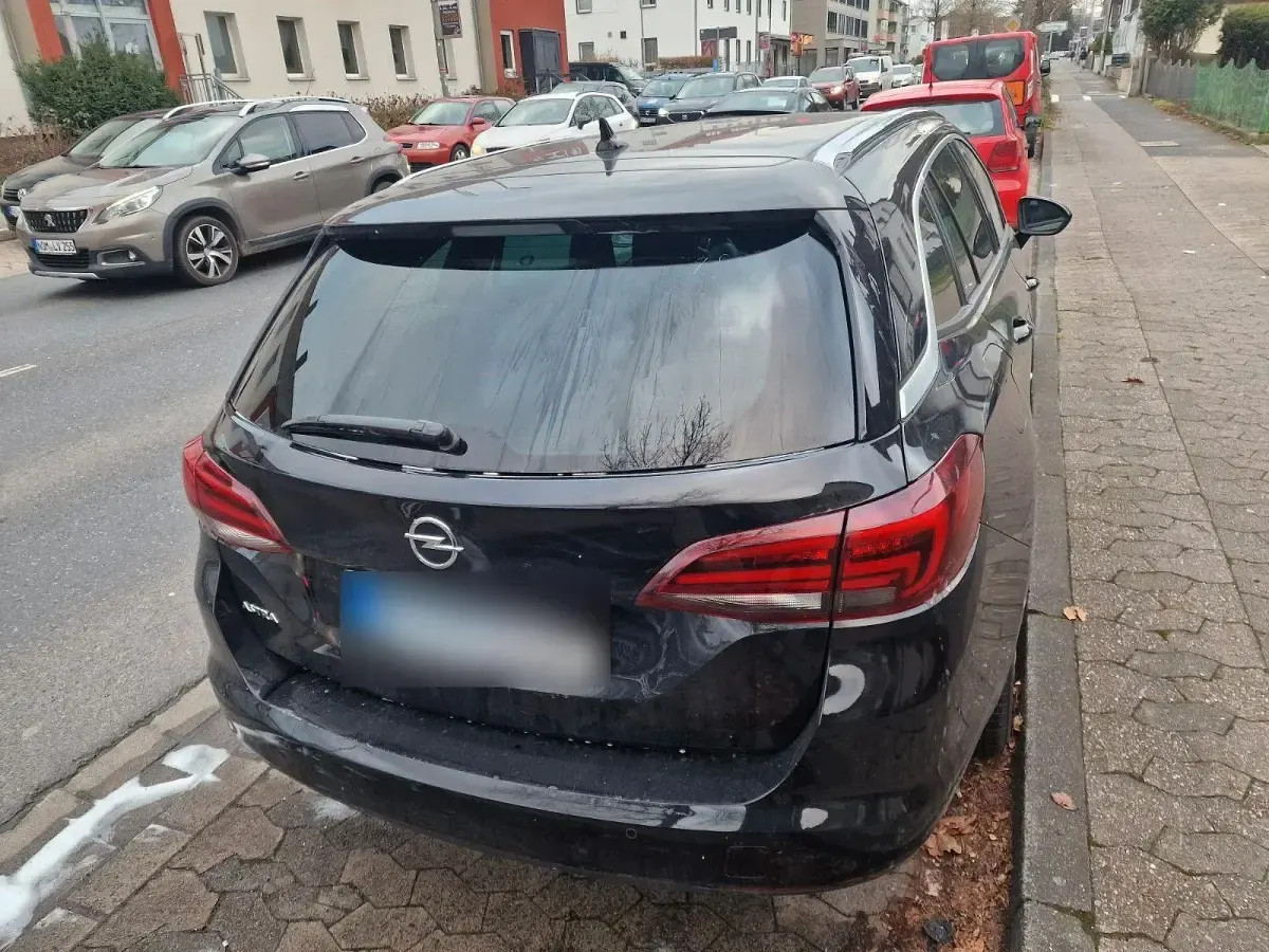 Gebraucht Opel Astra 136 PS (100 kW) 2019 Schwarz Kombi