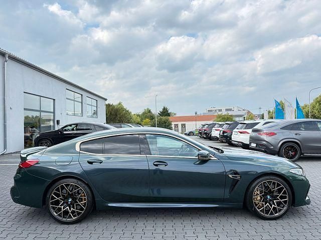Grün Gebraucht 2021 BMW M8 Competition Edition Coupé | 94.800 € (Teuer) - Bild 1/4