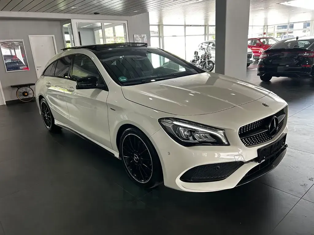 Gebraucht Mercedes CLA250 AMG 218 PS (160 kW) 2017 Weiß Limousine