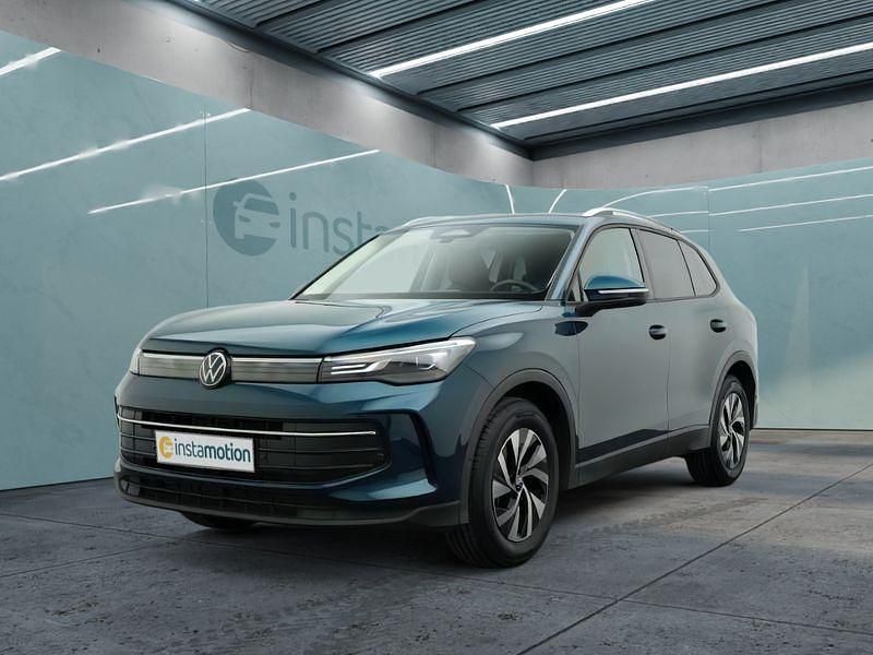 Blau Gebraucht 2024 VW Tiguan SUV | 35.999 € (Fairer Preis) - Bild 1/4