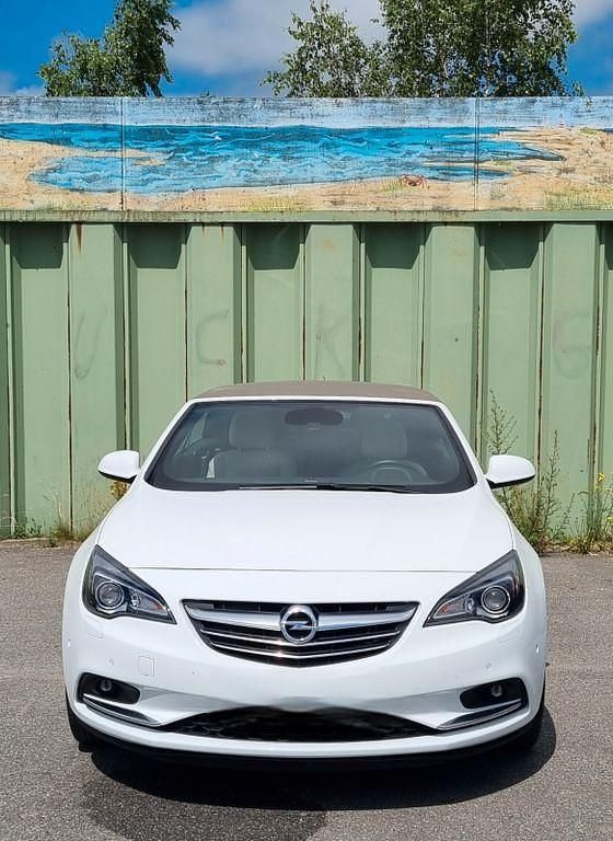 Gebraucht Opel Cascada Innovation 200 PS (147 kW) 2016 Weiß Cabrio