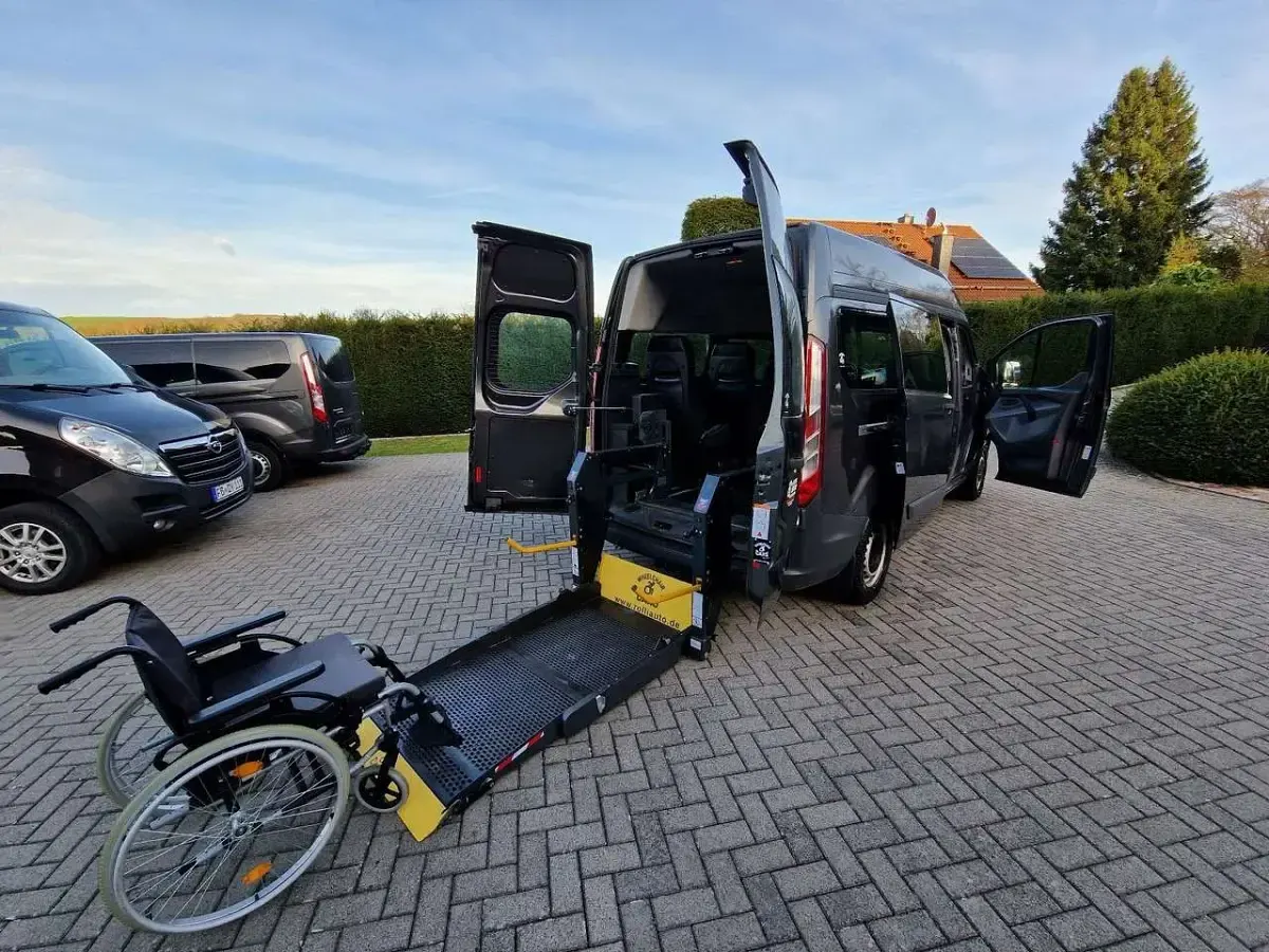 Usata Ford Transit Custom 131 CV (96 kW) 2017 Grigio Monovolume