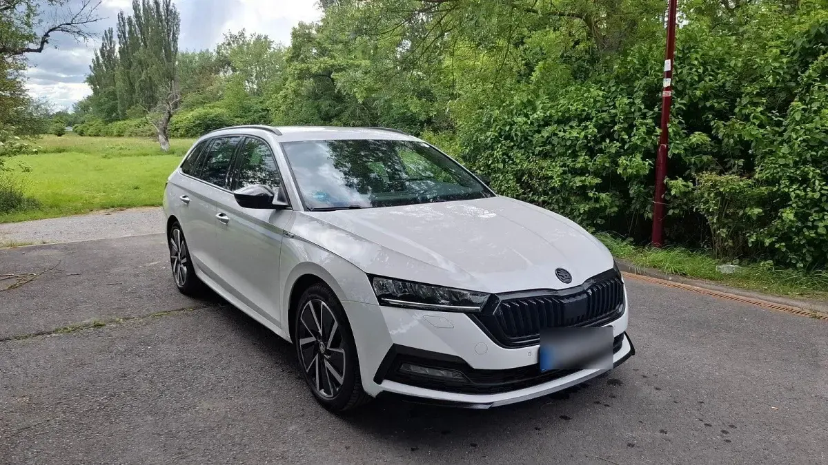 Gebraucht Skoda Octavia SportLine 190 PS (139 kW) 2023 Schwarz Limousine