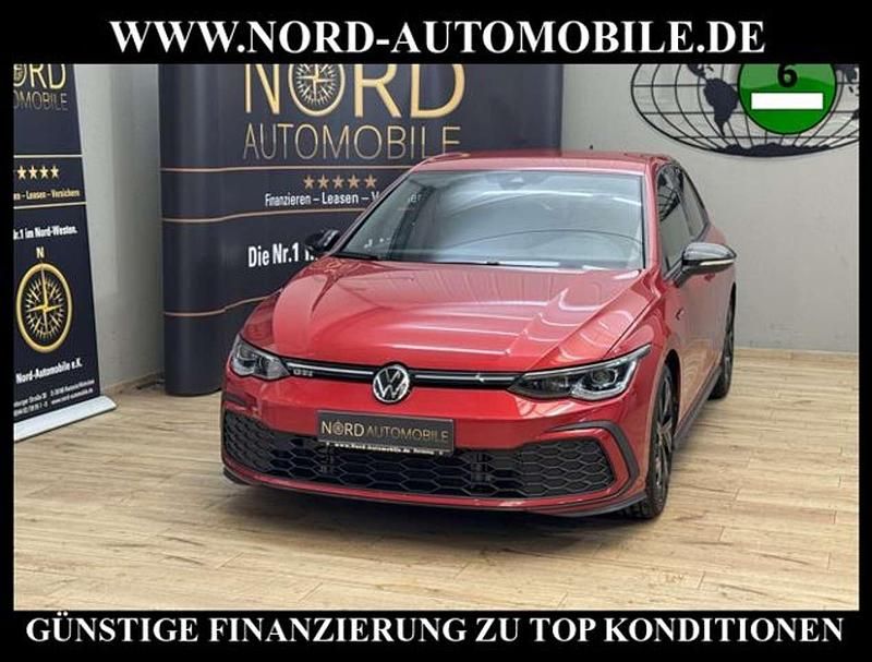 Rot Gebraucht 2022 VW Golf VIII Style Limousine | 26.490 € (Guter Preis) - Bild 1/3