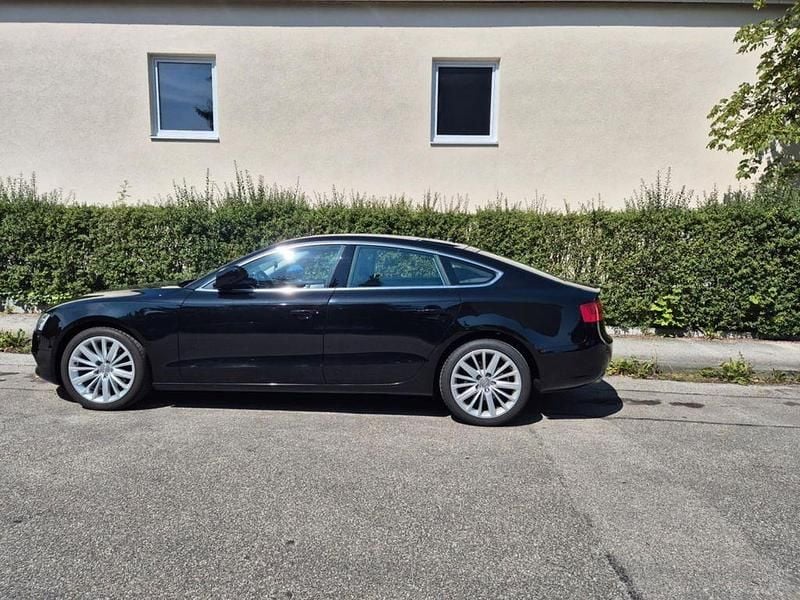 Schwarz Gebraucht 2016 Audi A5 Sportback Kleinwagen | 16.000 € (Fairer Preis) - Bild 1/4