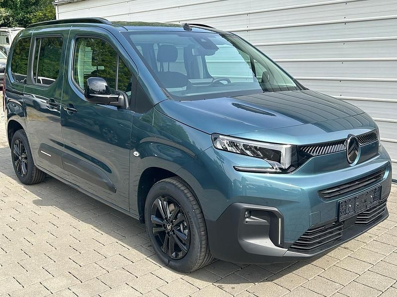Neu Citroën Berlingo 131 PS (96 kW) 2025 Stahl grau metallic Van / Kleinbus