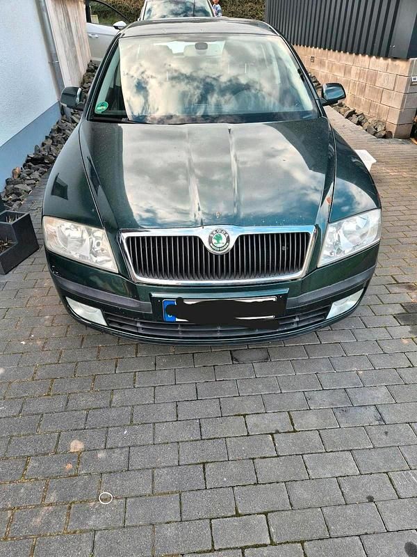 Usado Skoda Octavia 102 HP (75 kW) 2008 Verde Carrinha