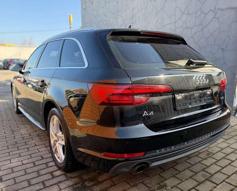 Gebraucht Audi A4 S-Line 150 PS (110 kW) 2018 Schwarz Kombi