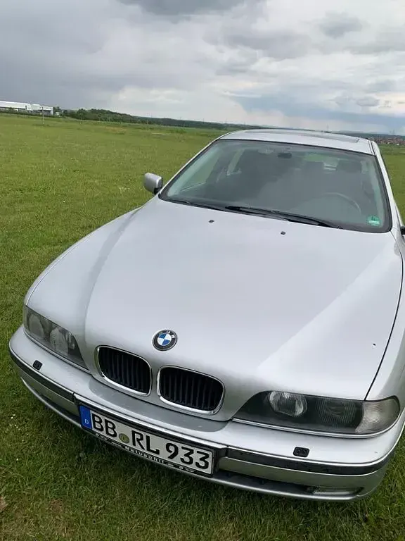 Używany BMW 520 150 KM (110 kW) 1999 Srebrny Sedan/Limuzyna