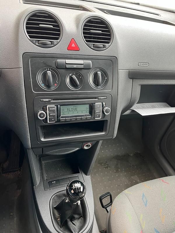 Gebraucht VW Caddy 105 PS (77 kW) 2006 Weiß Van / Kleinbus