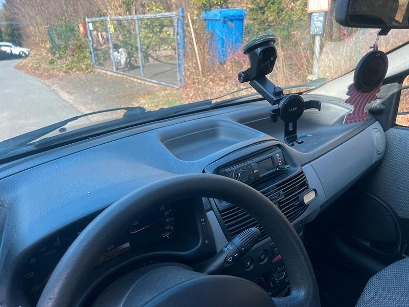 Gebraucht Fiat Punto 75 PS (55 kW) 2002 Schwarz Kleinwagen