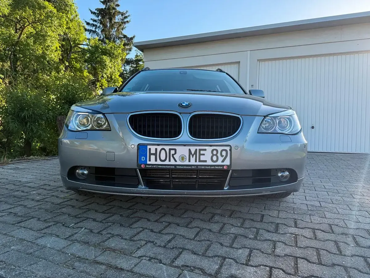 Gebraucht BMW 525 177 PS (130 kW) 2009 Grau Kombi