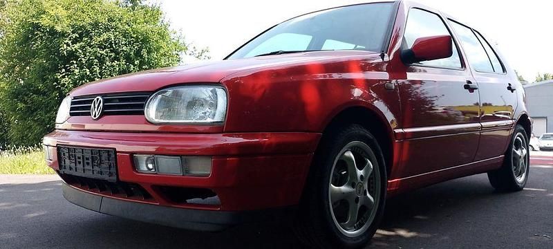 Rot Gebraucht 1996 VW Golf III Limousine | 3.250 € (Fairer Preis) - Bild 1/4