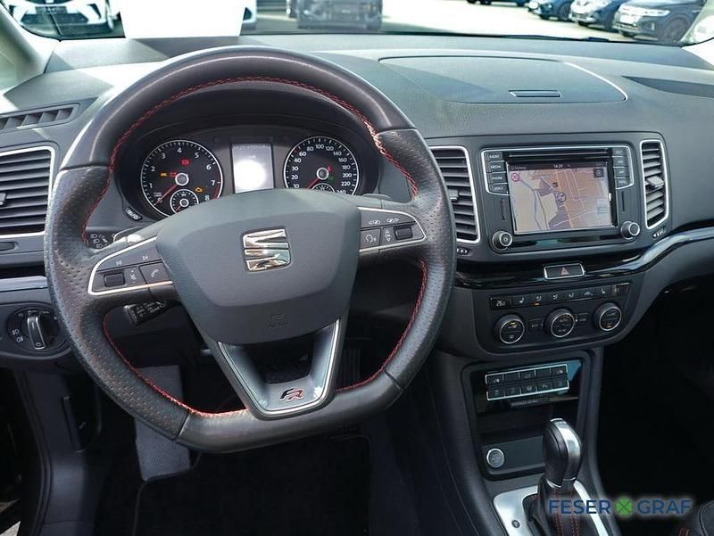 Gebraucht Seat Alhambra XCELLENCE 150 PS (110 kW) 2022 Oak braun metallic Van / Kleinbus