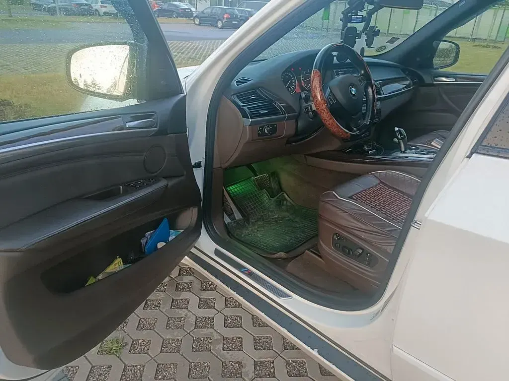 Gebraucht BMW X5 306 PS (225 kW) 2010 Weiß SUV