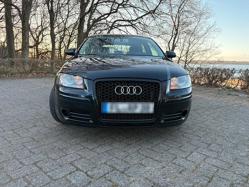 Gebraucht Audi A3 Attraction 105 PS (77 kW) 2007 Schwarz Kleinwagen