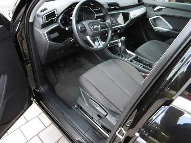 Gebraucht Audi Q3 150 PS (110 kW) 2019 Schwarz SUV