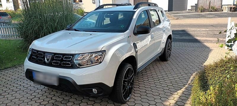 Gebraucht Dacia Duster Comfort 115 PS (84 kW) 2019 Weiß SUV