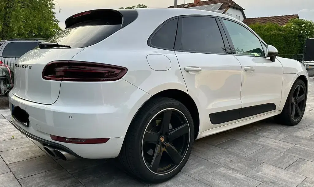 Gebraucht Porsche Macan 258 PS (189 kW) 2017 Weiß SUV