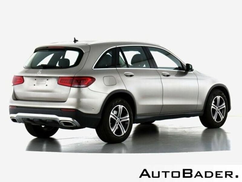 Gebraucht Mercedes GLC220 Exclusive 194 PS (142 kW) 2022 859 mojavesilber (metallic) SUV