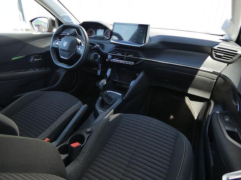 Second-hand Peugeot 208 75 CP (55 kW) 2024 Roșu Hatchback