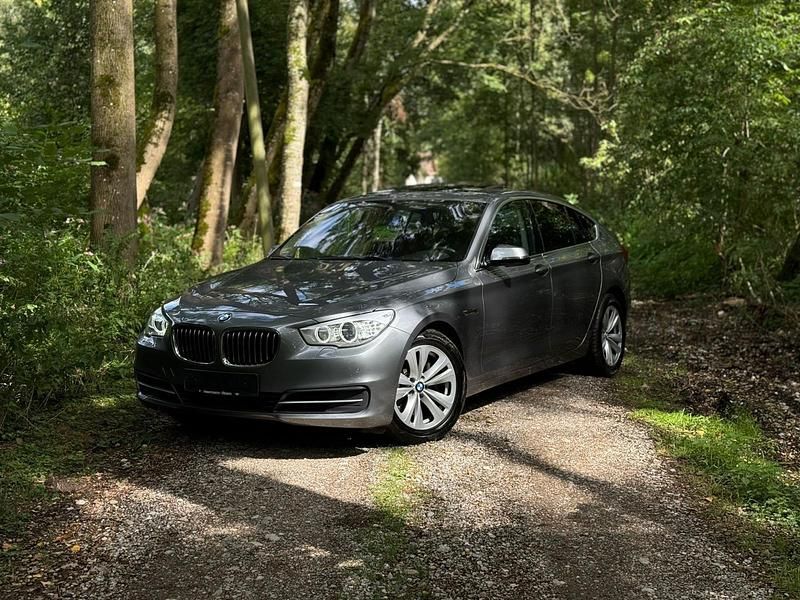 Gebraucht BMW 530 258 PS (189 kW) 2015 Silber Limousine