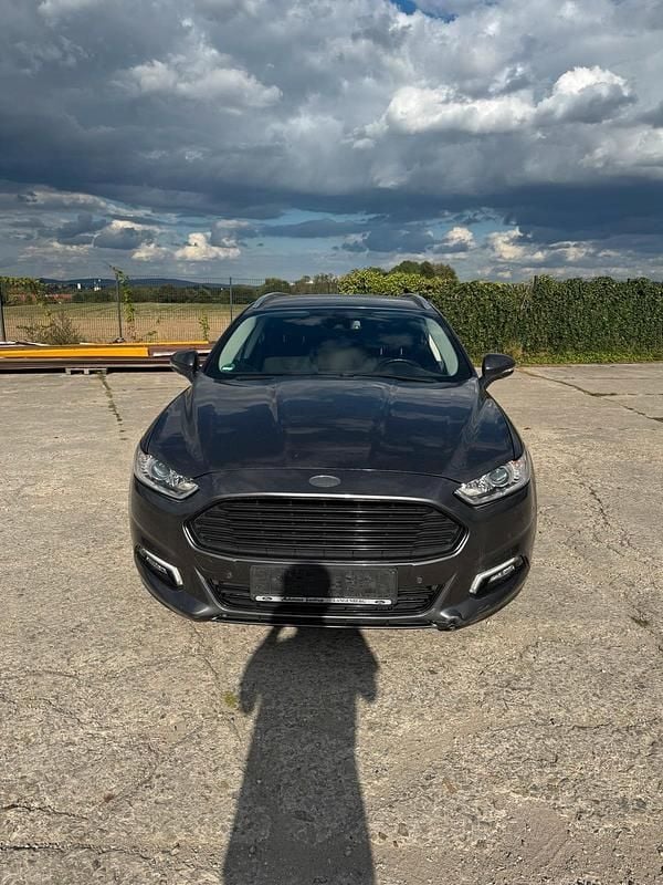 Gebraucht Ford Mondeo 160 PS (117 kW) 2017 Grau Kombi