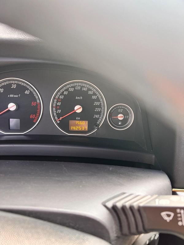 Gebraucht Opel Vectra 125 PS (91 kW) 2003 Gold Limousine