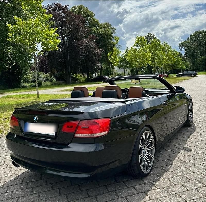 Gebraucht BMW 330 Cabriolet 230 PS (169 kW) 2008 Schwarz Cabrio