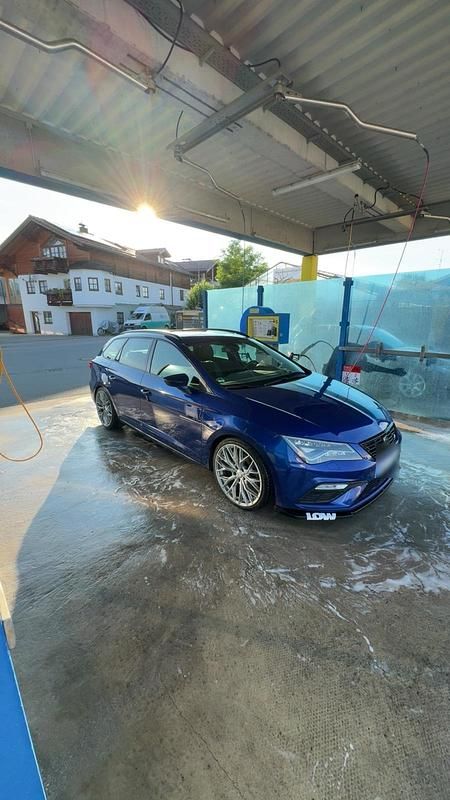 Usata Seat Leon 180 CV (132 kW) 2017 Blu Station wagon