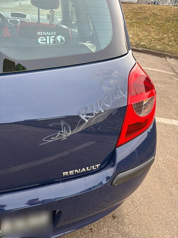 Gebraucht Renault Clio II 101 PS (74 kW) 2007 Blau Kleinwagen