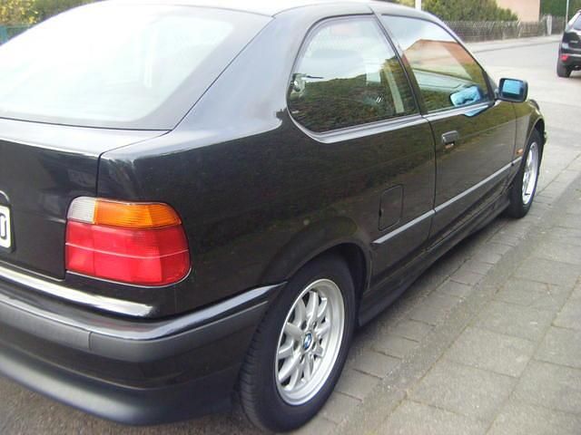 Gebraucht BMW 316 102 PS (75 kW) 1997 Schwarz Coupé