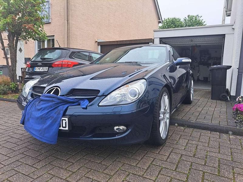 Blau Gebraucht 2007 Mercedes SLK350 Cabrio | 22.990 € - Bild 1/4